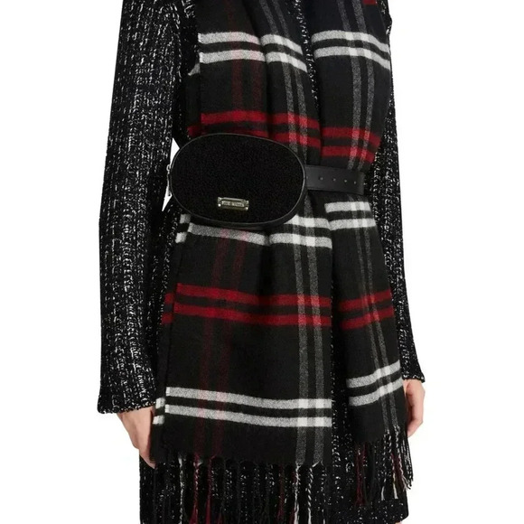 Steve Madden, Women's Faux-Shearling Oval Belt Bag, Black, Small - Picture 1 of 3